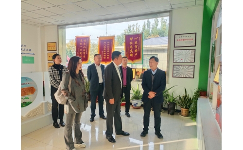 金鳳區(qū)黨委常委、統(tǒng)戰(zhàn)部部長韓廷鋒蒞臨銀川伊百盛調(diào)研民族團(tuán)結(jié)進(jìn)步創(chuàng)建工作